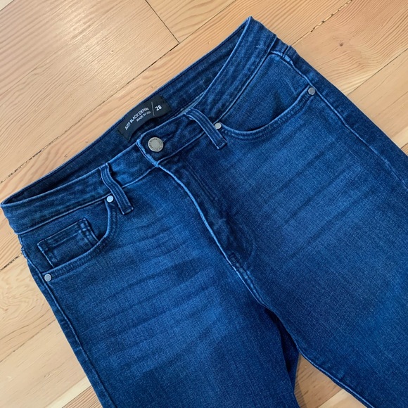 Just Black High Rise Skinny in Dark Denim - Picture 2 of 3